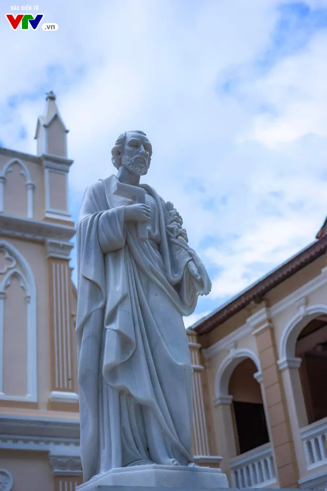 Tiểu chủng viện L&agrave;ng S&ocirc;ng - Đẹp đến sững sờ, đến một lần v&agrave; nhớ m&atilde;i - Ảnh 3.