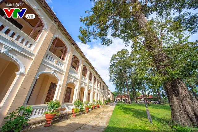 Tiểu chủng viện L&agrave;ng S&ocirc;ng - Đẹp đến sững sờ, đến một lần v&agrave; nhớ m&atilde;i - Ảnh 11.