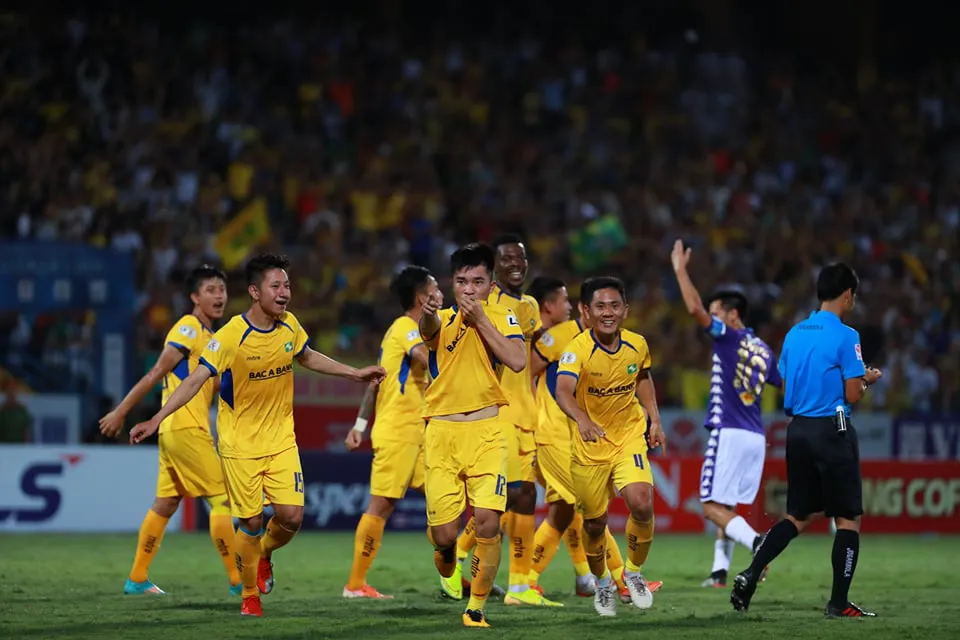 Vòng 5 LS V.League 1-2020: Vòng đấu của bất ngờ và những điều đầu tiên - Ảnh 3.
