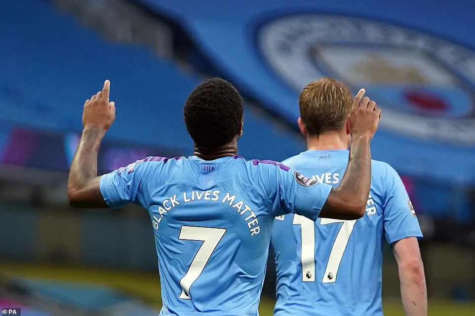 Manchester City 3-0 Arsenal: Chiến thắng thuyết phục (Đá bù vòng 28 Ngoại Hạng Anh) - Ảnh 2. Manchester City 3-0 Arsenal: Chiến thắng thuyết phục (Đá bù vòng 28 Ngoại Hạng Anh) - Ảnh 2.