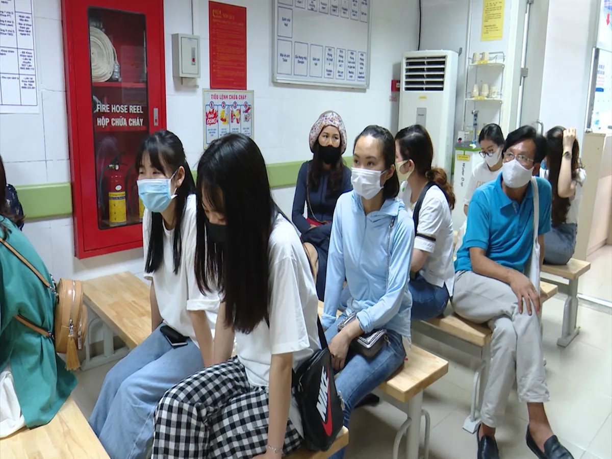 UV ở mức nguy hại, người bị rám má, viêm da tăng mạnh - Ảnh 2. UV ở mức nguy hại, người bị rám má, viêm da tăng mạnh - Ảnh 2.