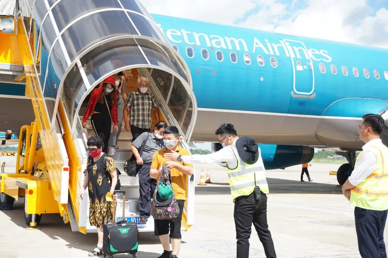 Vietnam Airlines có thêm 3 đường bay mới kết nối với Cần Thơ - Ảnh 1.