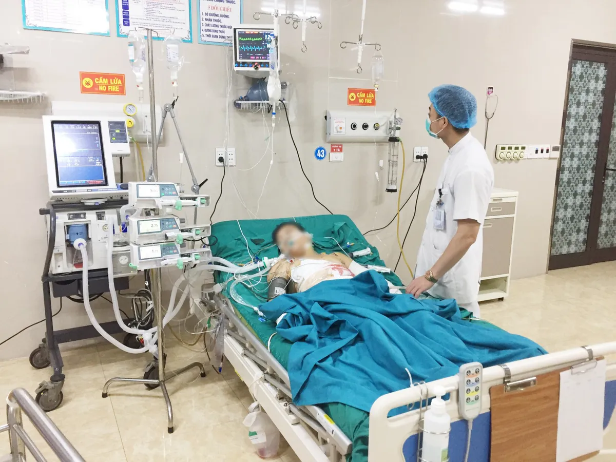 Đang khẩn trương cấp cứu nạn nhân vụ thảm sát ở Phú Thọ - Ảnh 2. Đang khẩn trương cấp cứu nạn nhân vụ thảm sát ở Phú Thọ - Ảnh 2.
