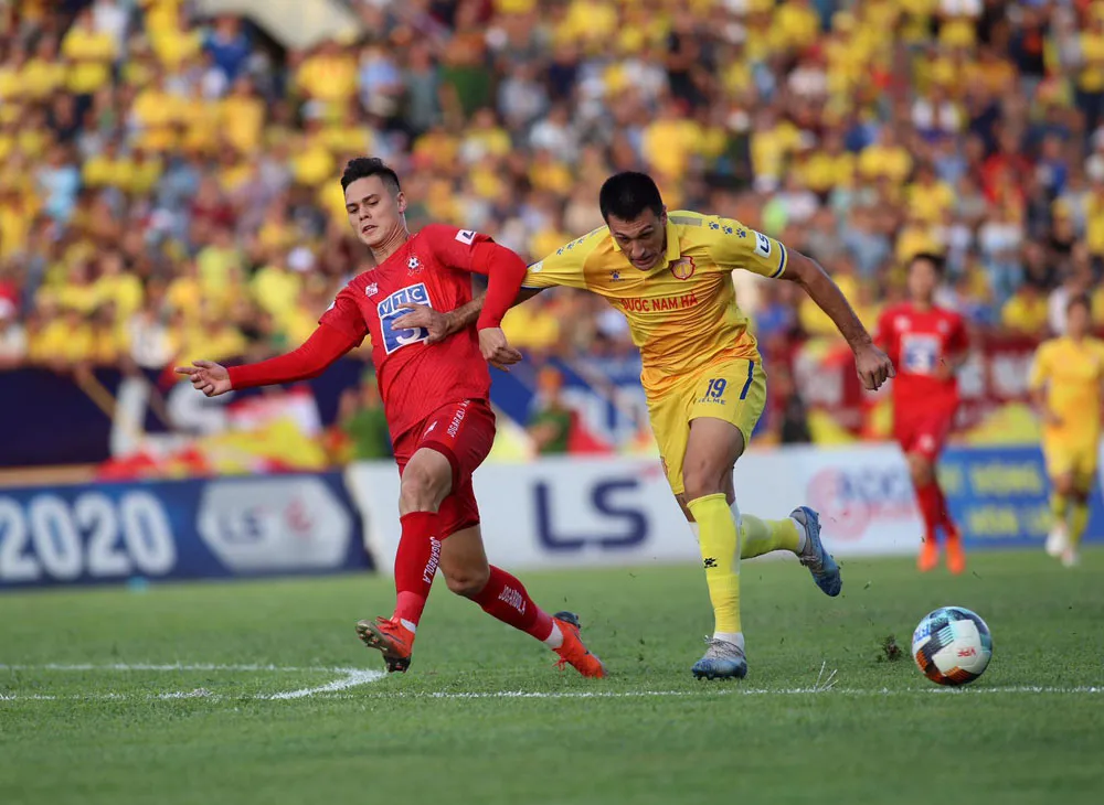 Ch&ugrave;m ảnh: DNH Nam Định thất bại trước CLB Hải Ph&ograve;ng tại Thi&ecirc;n Trường (V&ograve;ng 6 V.League 2020) - Ảnh 10.