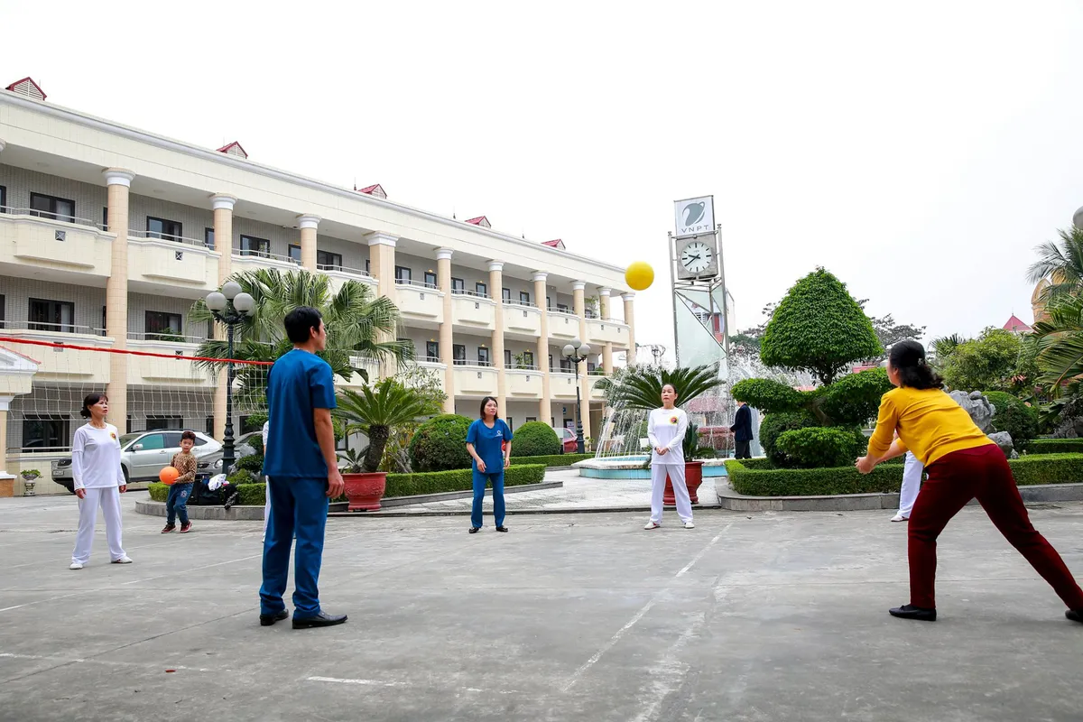 Chăm sóc sức khỏe kết hợp du lịch nghỉ dưỡng cho người cao tuổi - Ảnh 4. Chăm sóc sức khỏe kết hợp du lịch nghỉ dưỡng cho người cao tuổi - Ảnh 4.