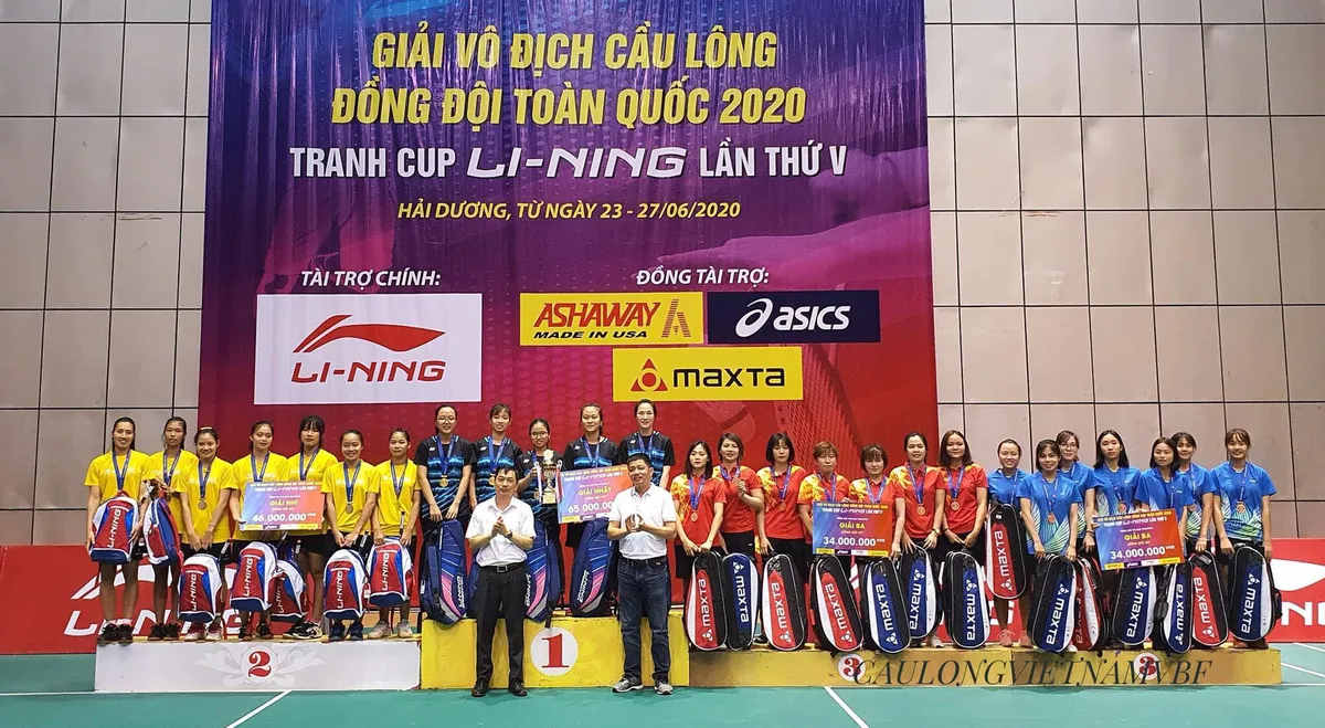 Giải vô địch cầu lông đồng đội toàn quốc và cảm xúc của người trong cuộc - Ảnh 2. Giải vô địch cầu lông đồng đội toàn quốc và cảm xúc của người trong cuộc - Ảnh 2.