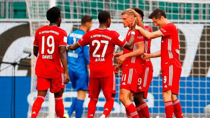 Wolfsburg 0-4 Bayern Munich: Bayern đăng quang trước khán đài trống vắng - Ảnh 2. Wolfsburg 0-4 Bayern Munich: Bayern đăng quang trước khán đài trống vắng - Ảnh 2.