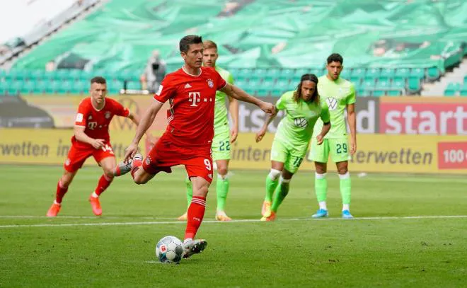 Wolfsburg 0-4 Bayern Munich: Bayern đăng quang trước khán đài trống vắng - Ảnh 3. Wolfsburg 0-4 Bayern Munich: Bayern đăng quang trước khán đài trống vắng - Ảnh 3.