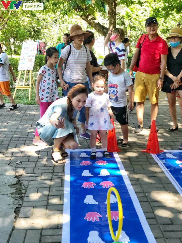 C&ugrave;ng em h&aacute;o hức: Lan toả văn ho&aacute; đọc trong c&aacute;c gia đ&igrave;nh Việt Nam - Ảnh 13.