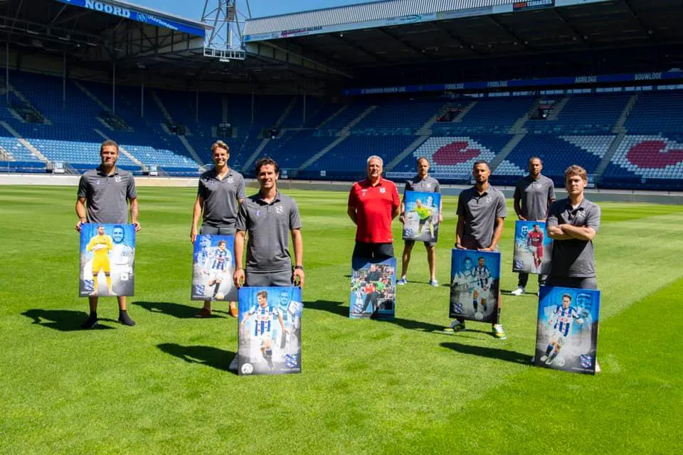CLB SC Heerenveen chia tay 8 cầu thủ, không có tên Văn Hậu - Ảnh 1. CLB SC Heerenveen chia tay 8 cầu thủ, không có tên Văn Hậu - Ảnh 1.