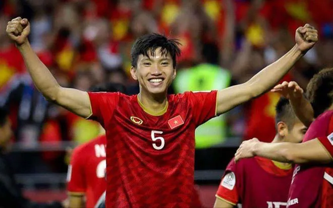 Chia tay Heerenveen, Đoàn Văn Hậu về nước thi đấu - Ảnh 2. Chia tay Heerenveen, Đoàn Văn Hậu về nước thi đấu - Ảnh 2.