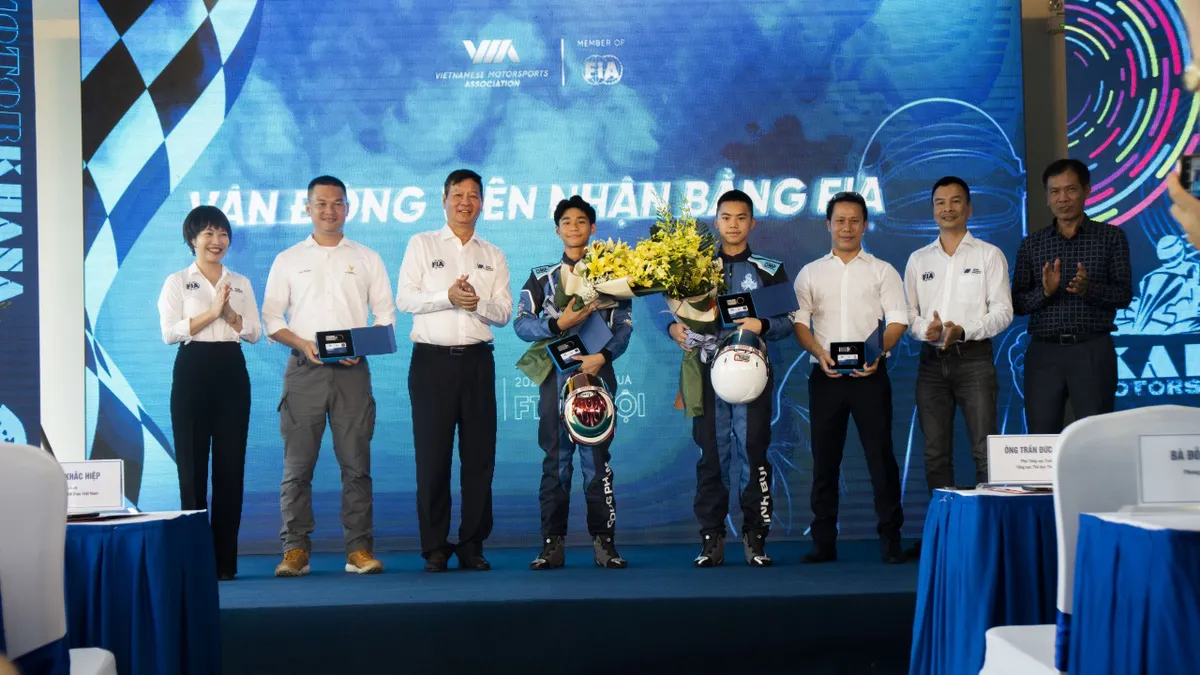 B&igrave;nh luận thể thao ng&agrave;y 10/7/2020: Giấc mơ F1 của Việt Nam v&agrave; chuyện xu hướng trẻ ho&aacute; - Ảnh 2.
