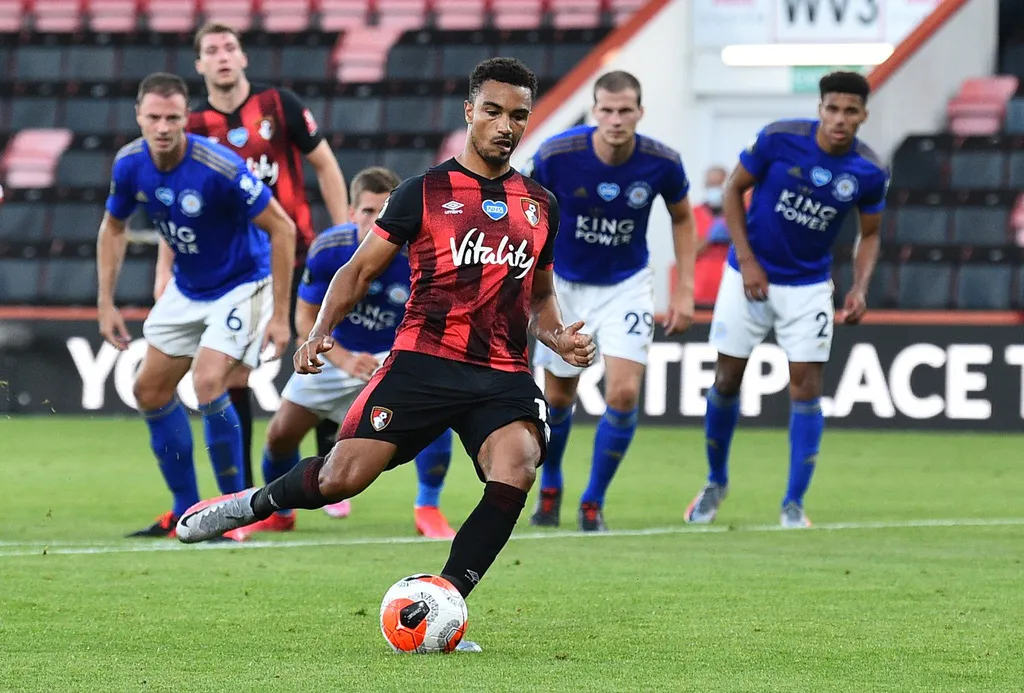 Bournemouth 4-1 Leicester City: Thua sốc đội cầm đèn đỏ, Bầy Cáo nguy cơ bật khỏi top 4 - Ảnh 2.