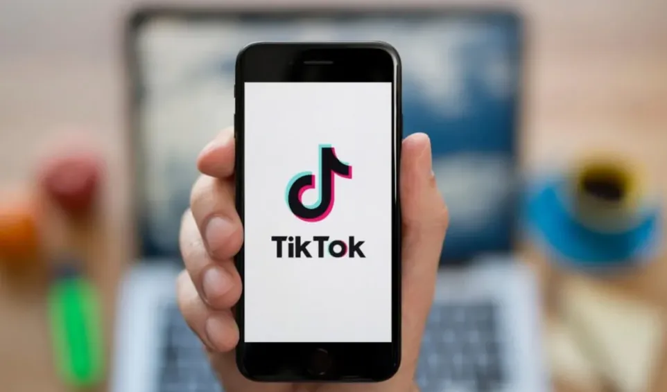 Nhà đầu tư mạo hiểm muốn vung tiền cứu rỗi Tiktok trên đất Mỹ - Ảnh 1.