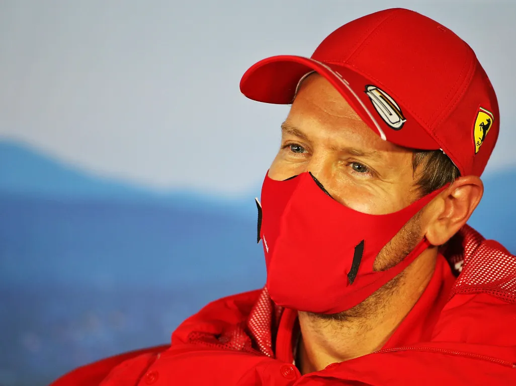 Sebastian Vettel sẽ chuyển tới Racing Point mùa tới? - Ảnh 1. Sebastian Vettel sẽ chuyển tới Racing Point mùa tới? - Ảnh 1.