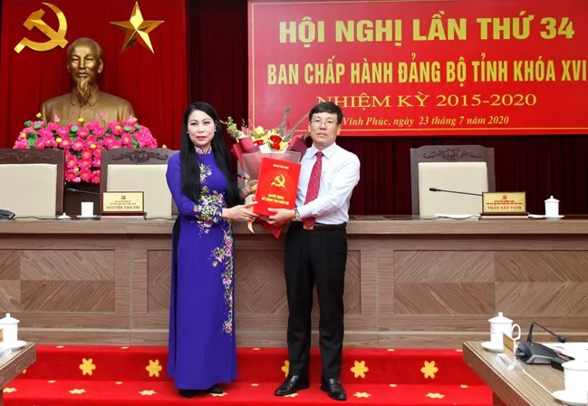 Ban Bí thư Trung ương Đảng chỉ định, chuẩn y nhân sự 4 cơ quan - Ảnh 1.