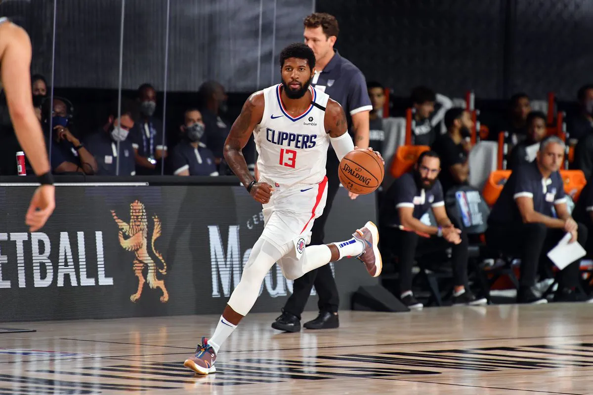 NBA & nỗ lực đến gần hơn với kh&aacute;n giả - Ảnh 1.