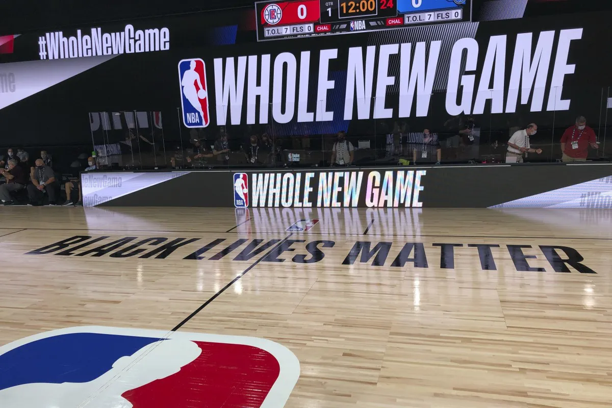 C&aacute;c đội b&oacute;ng sẵn s&agrave;ng cho ng&agrave;y NBA trở lại - Ảnh 3.
