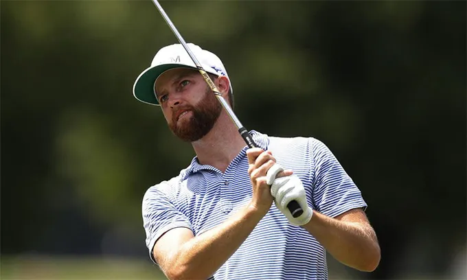 V&ograve;ng 2 giải golf Rocket Mortgage Classic: Chris Kirk v&agrave; Webb Simpson chia sẻ ng&ocirc;i đầu - Ảnh 2.