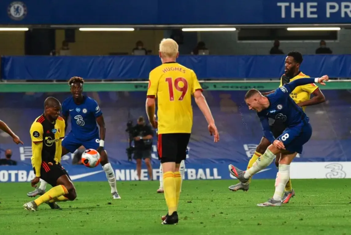Chelsea 3-0 Watford: Trở lại top 4 (Vòng 33 Ngoại hạng Anh) - Ảnh 2. Chelsea 3-0 Watford: Trở lại top 4 (Vòng 33 Ngoại hạng Anh) - Ảnh 2.
