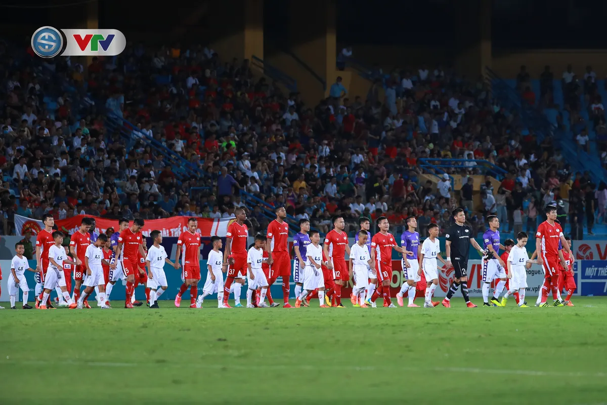 ẢNH: CLB Hà Nội chia điểm với CLB Viettel trong trận derby Thủ đô - Ảnh 1. ẢNH: CLB Hà Nội chia điểm với CLB Viettel trong trận derby Thủ đô - Ảnh 1.