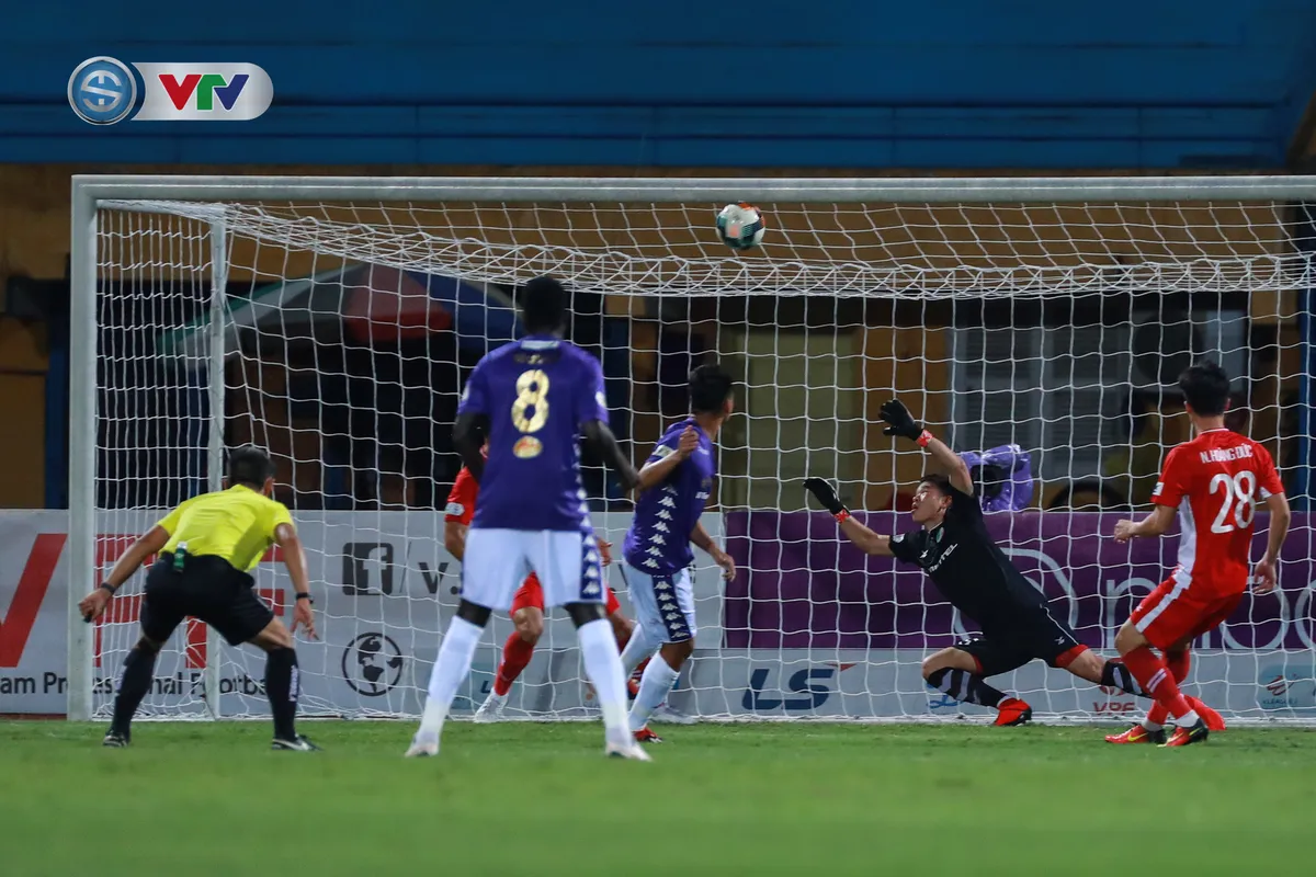 ẢNH: CLB Hà Nội chia điểm với CLB Viettel trong trận derby Thủ đô - Ảnh 2. ẢNH: CLB Hà Nội chia điểm với CLB Viettel trong trận derby Thủ đô - Ảnh 2.