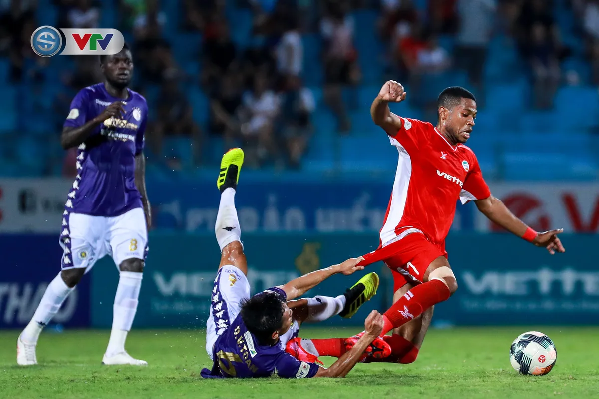 ẢNH: CLB Hà Nội chia điểm với CLB Viettel trong trận derby Thủ đô - Ảnh 10. ẢNH: CLB Hà Nội chia điểm với CLB Viettel trong trận derby Thủ đô - Ảnh 10.