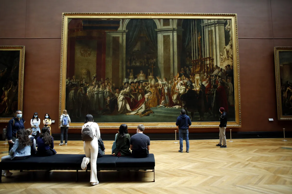 Bảo tàng Louvre mở cửa trở lại  - Ảnh 1.