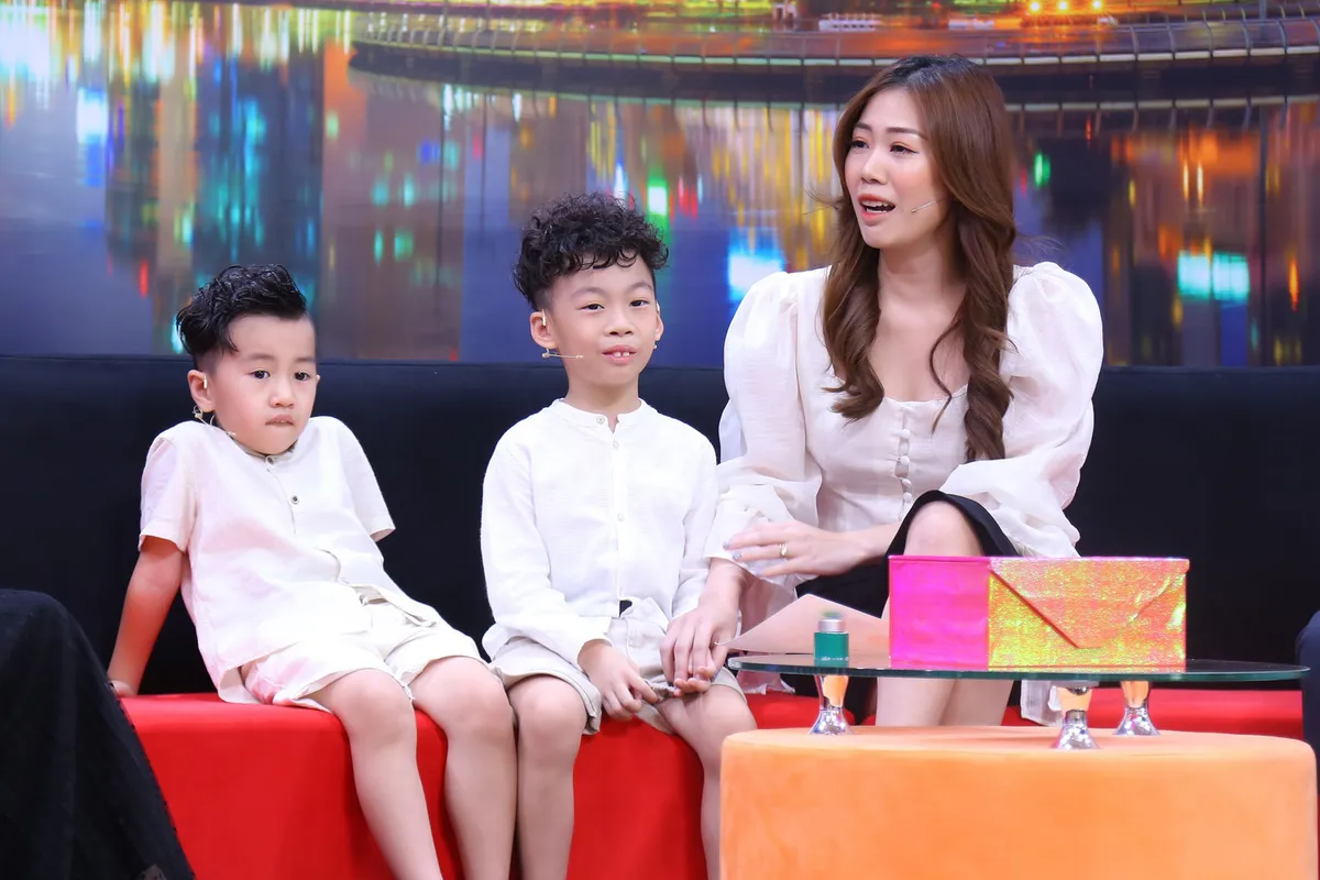 Bất ngờ với c&aacute;ch &ldquo;thiết qu&acirc;n luật&rdquo; của b&agrave; mẹ khiến hai con biết tiết kiệm, c&oacute; khoản tiền để d&agrave;nh - Ảnh 1.