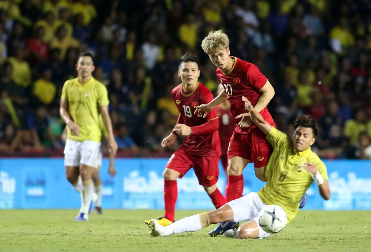 Lịch v&ograve;ng loại World Cup 2022 thay đổi, ĐT Việt Nam ho&atilde;n tập trung - Ảnh 1.