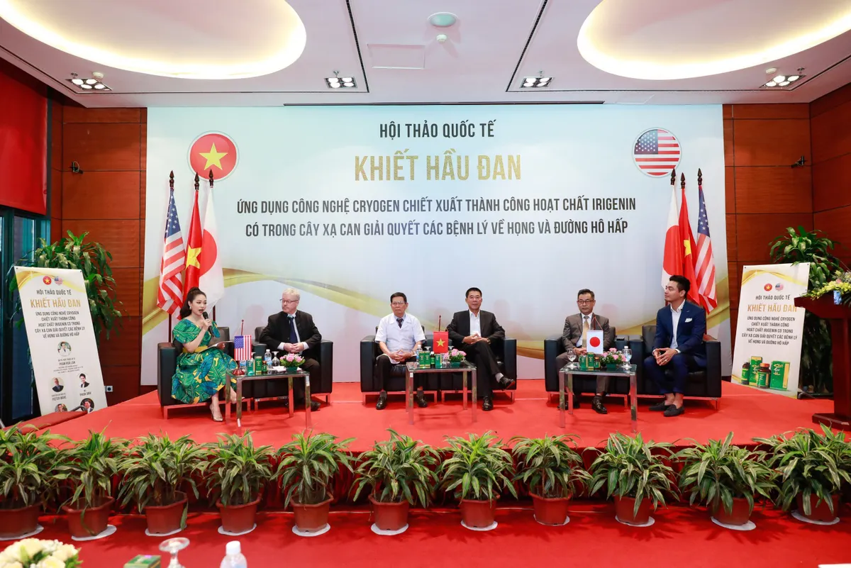 TPBVSK Khiết Hầu Đan: M&oacute;n qu&agrave; chăm s&oacute;c sức khỏe hệ h&ocirc; hấp cho b&eacute; v&agrave; cả gia đ&igrave;nh - Ảnh 1.