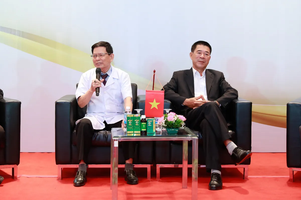 TPBVSK Khiết Hầu Đan: M&oacute;n qu&agrave; chăm s&oacute;c sức khỏe hệ h&ocirc; hấp cho b&eacute; v&agrave; cả gia đ&igrave;nh - Ảnh 3.