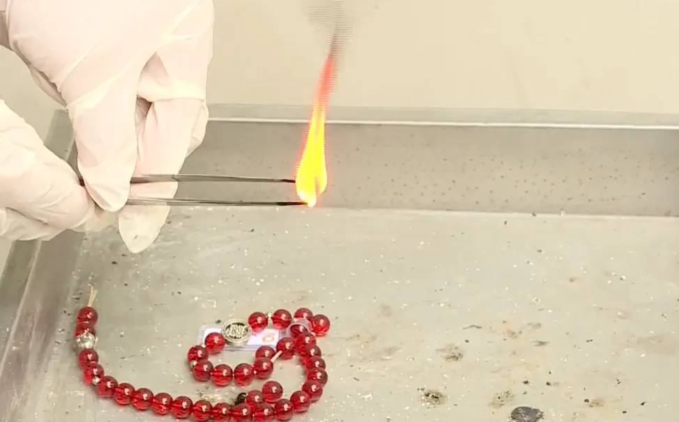 Ham rẻ, cả tin, nhiều người ăn tr&aacute;i đắng khi mua h&agrave;ng qua Facebook - Ảnh 2.