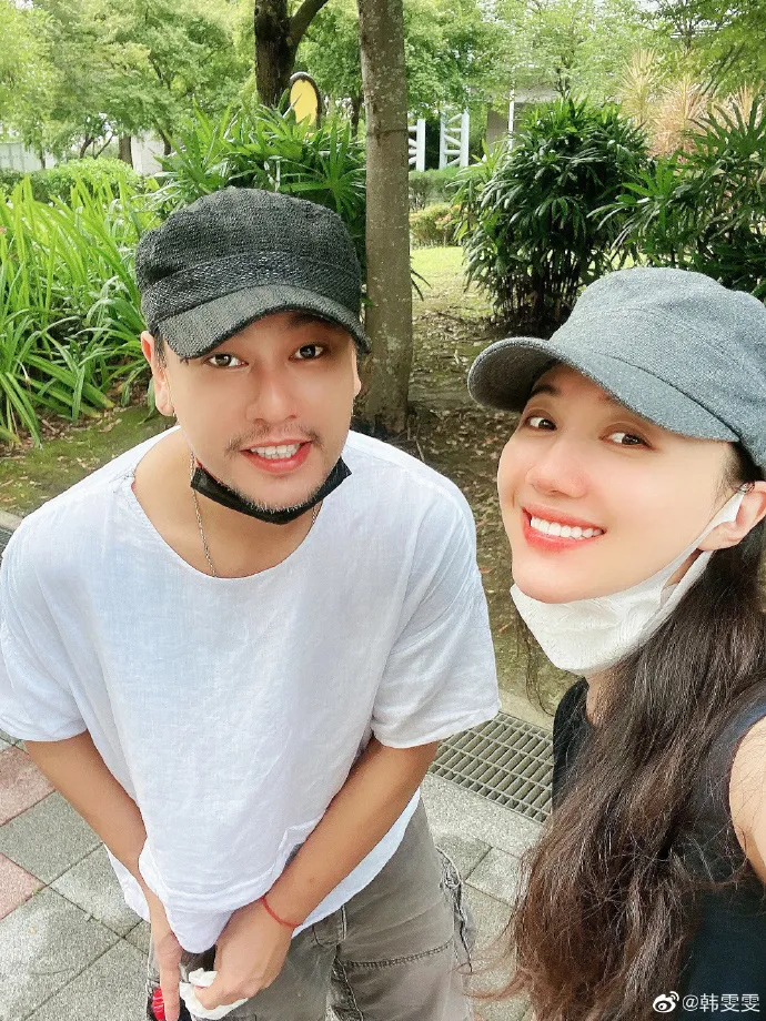 Cựu thành viên F4 xa vợ hơn 6 tháng vì COVID-19 - Ảnh 1.