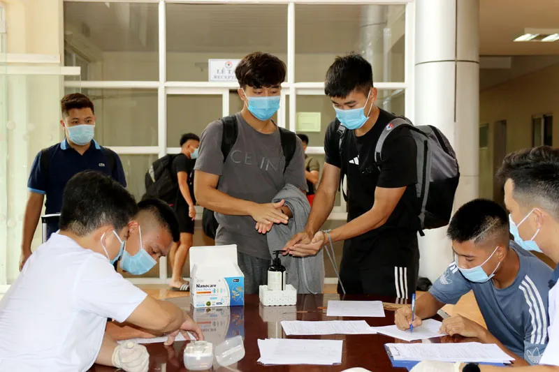 ĐT U22 Việt Nam nghiêm túc thực hiện kiểm tra y tế trong ngày hội quân - Ảnh 14. ĐT U22 Việt Nam nghiêm túc thực hiện kiểm tra y tế trong ngày hội quân - Ảnh 14.
