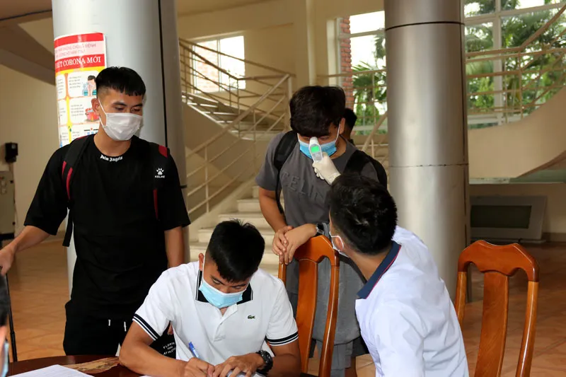 ĐT U22 Việt Nam nghiêm túc thực hiện kiểm tra y tế trong ngày hội quân - Ảnh 15. ĐT U22 Việt Nam nghiêm túc thực hiện kiểm tra y tế trong ngày hội quân - Ảnh 15.