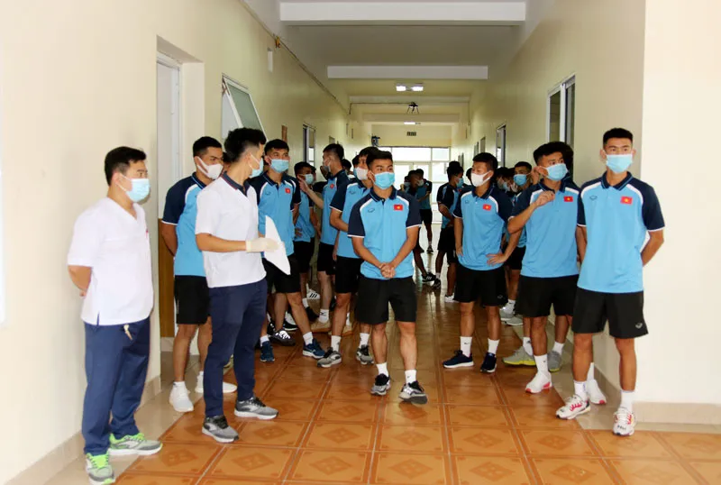 ĐT U22 Việt Nam nghiêm túc thực hiện kiểm tra y tế trong ngày hội quân - Ảnh 20. ĐT U22 Việt Nam nghiêm túc thực hiện kiểm tra y tế trong ngày hội quân - Ảnh 20.
