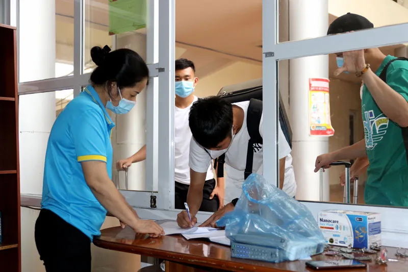 ĐT U22 Việt Nam nghiêm túc thực hiện kiểm tra y tế trong ngày hội quân - Ảnh 4. ĐT U22 Việt Nam nghiêm túc thực hiện kiểm tra y tế trong ngày hội quân - Ảnh 4.