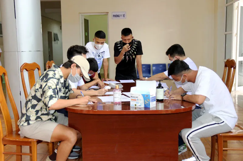 ĐT U22 Việt Nam nghiêm túc thực hiện kiểm tra y tế trong ngày hội quân - Ảnh 6. ĐT U22 Việt Nam nghiêm túc thực hiện kiểm tra y tế trong ngày hội quân - Ảnh 6.
