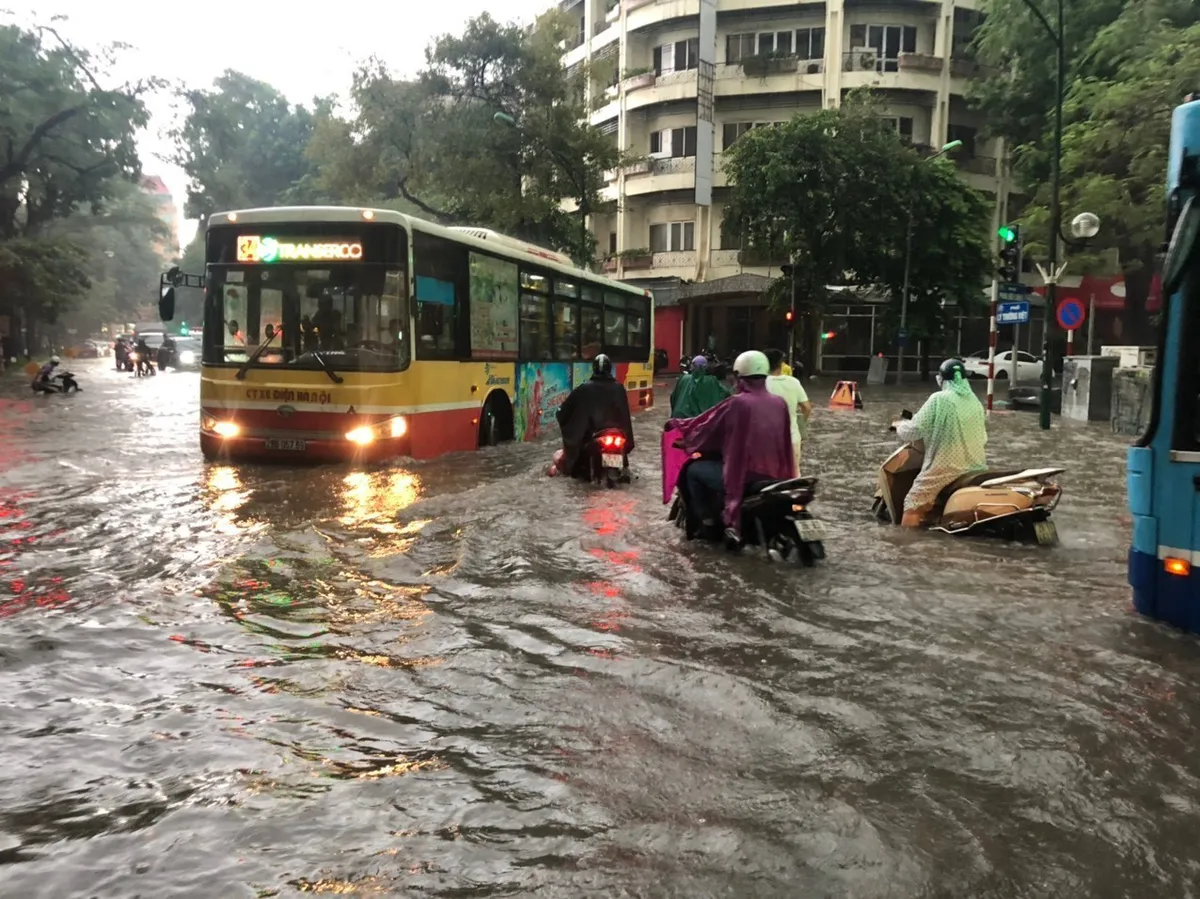 Chủ động ứng phó vùng áp thấp có thể mạnh lên thành áp thấp nhiệt đới - Ảnh 1.