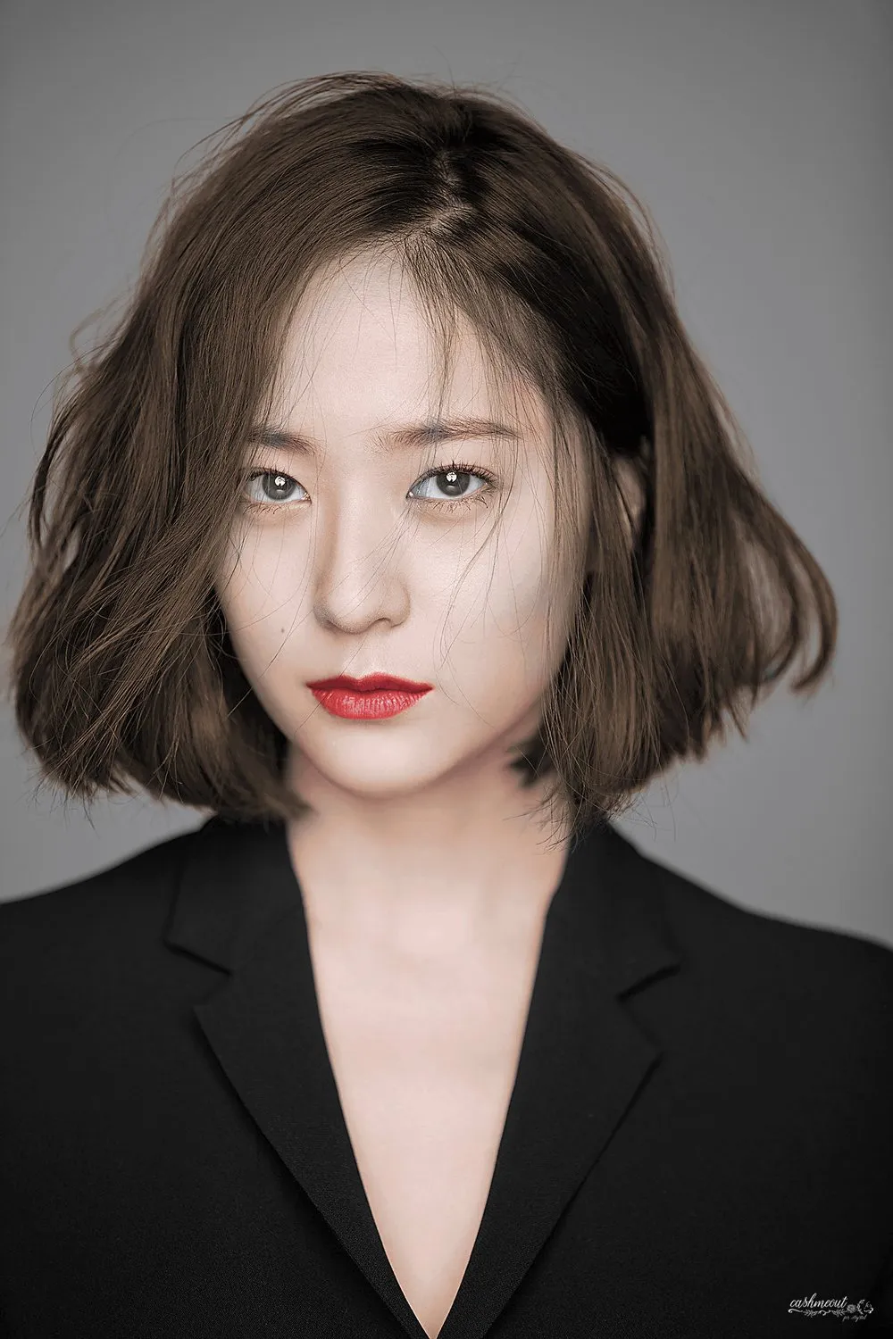 Krystal f(x) rời SM Entertainment sau 10 năm hoạt động - Ảnh 2. Krystal f(x) rời SM Entertainment sau 10 năm hoạt động - Ảnh 2.