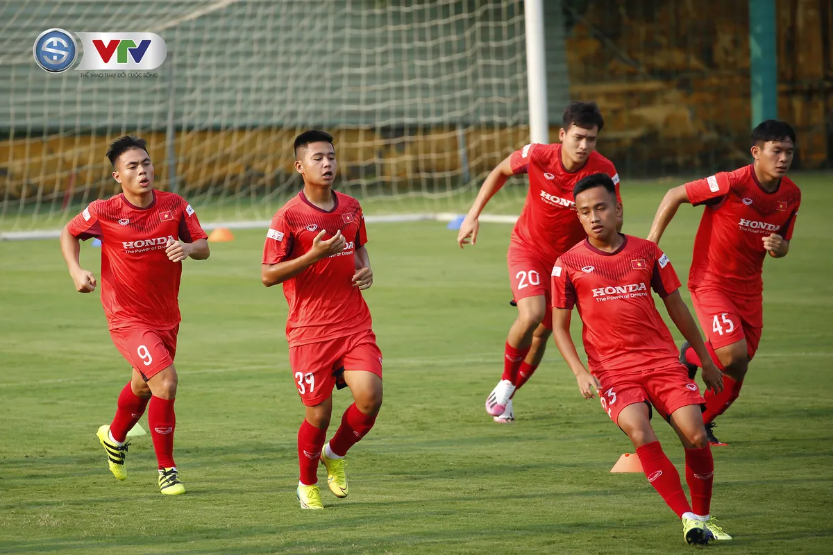 ẢNH: U22 Việt Nam chuẩn bị cho trận đấu tập nội bộ - Ảnh 8. ẢNH: U22 Việt Nam chuẩn bị cho trận đấu tập nội bộ - Ảnh 8.
