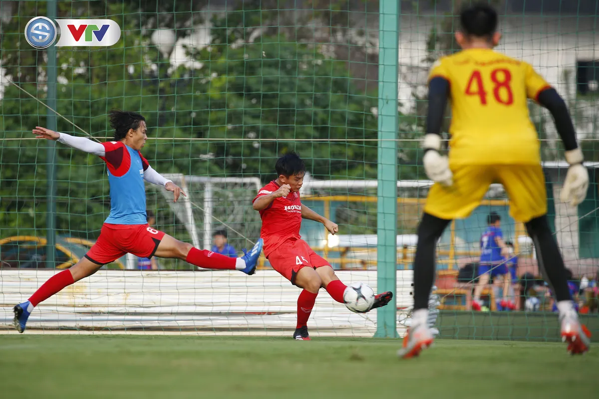 ẢNH: U22 Việt Nam chuẩn bị cho trận đấu tập nội bộ - Ảnh 13. ẢNH: U22 Việt Nam chuẩn bị cho trận đấu tập nội bộ - Ảnh 13.