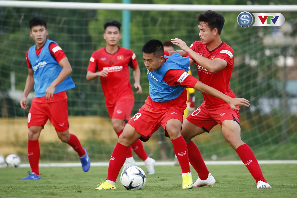 ẢNH: U22 Việt Nam chuẩn bị cho trận đấu tập nội bộ - Ảnh 10. ẢNH: U22 Việt Nam chuẩn bị cho trận đấu tập nội bộ - Ảnh 10.