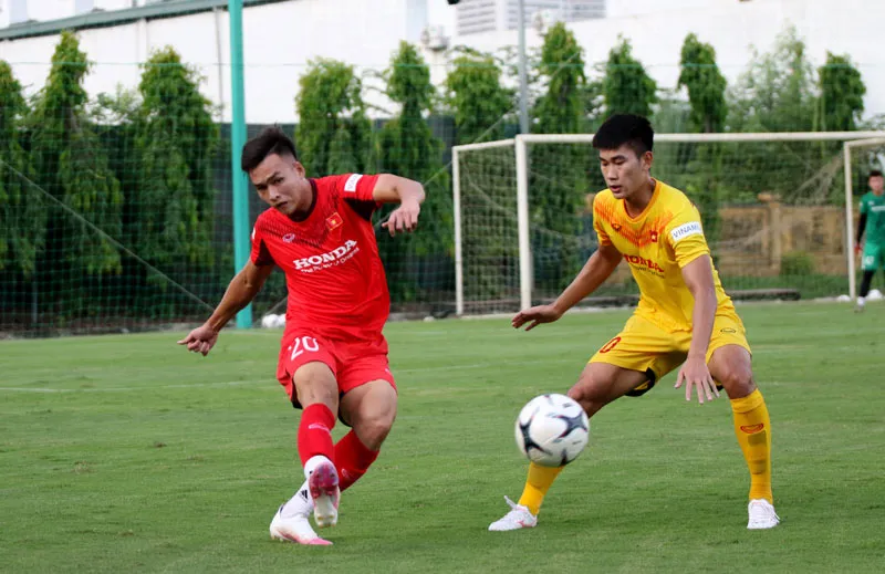 U22 Việt Nam nỗ lực thể hiện khả năng trong buổi đấu tập đầu tiên - Ảnh 1. U22 Việt Nam nỗ lực thể hiện khả năng trong buổi đấu tập đầu tiên - Ảnh 1.