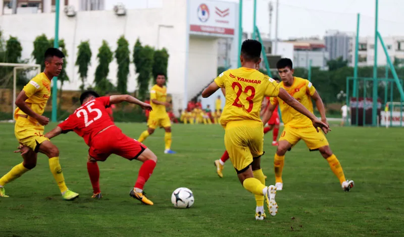 U22 Việt Nam nỗ lực thể hiện khả năng trong buổi đấu tập đầu tiên - Ảnh 2. U22 Việt Nam nỗ lực thể hiện khả năng trong buổi đấu tập đầu tiên - Ảnh 2.