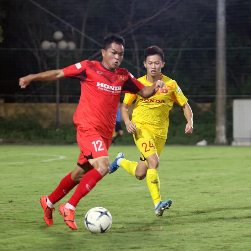 U22 Việt Nam nỗ lực thể hiện khả năng trong buổi đấu tập đầu tiên - Ảnh 11. U22 Việt Nam nỗ lực thể hiện khả năng trong buổi đấu tập đầu tiên - Ảnh 11.