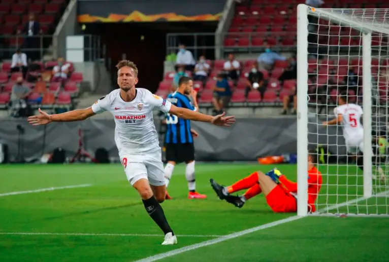 Ngược dòng ngoạn mục trước Inter Milan, Sevilla lần thứ 6 vô địch Europa League! - Ảnh 5. Ngược dòng ngoạn mục trước Inter Milan, Sevilla lần thứ 6 vô địch Europa League! - Ảnh 5.