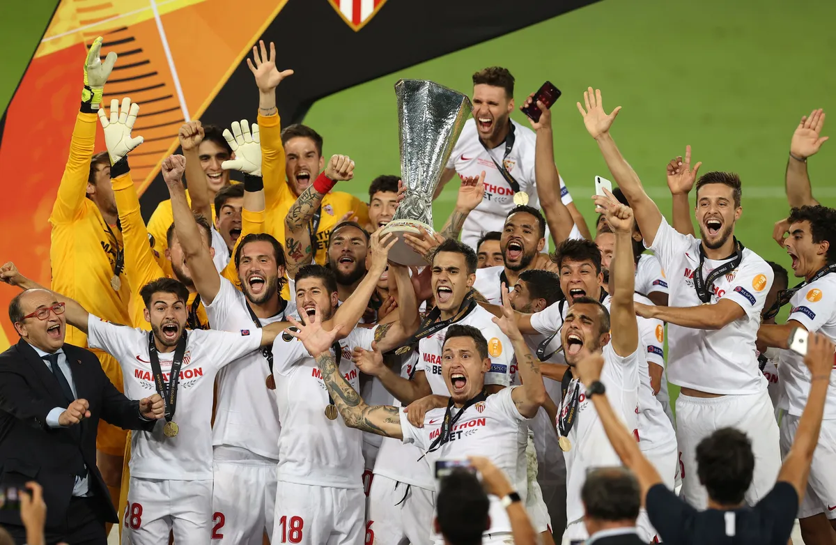 Ngược dòng ngoạn mục trước Inter Milan, Sevilla lần thứ 6 vô địch Europa League! - Ảnh 24. Ngược dòng ngoạn mục trước Inter Milan, Sevilla lần thứ 6 vô địch Europa League! - Ảnh 24.