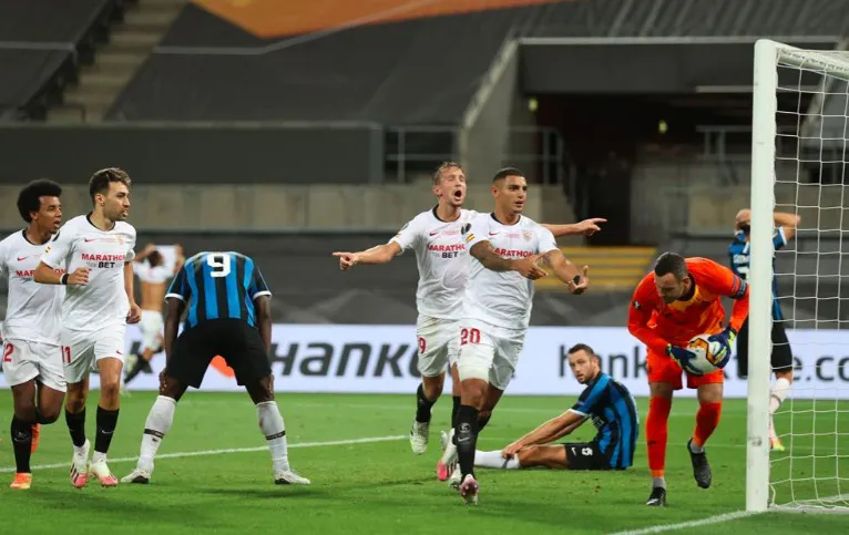 Ngược dòng ngoạn mục trước Inter Milan, Sevilla lần thứ 6 vô địch Europa League! - Ảnh 13. Ngược dòng ngoạn mục trước Inter Milan, Sevilla lần thứ 6 vô địch Europa League! - Ảnh 13.